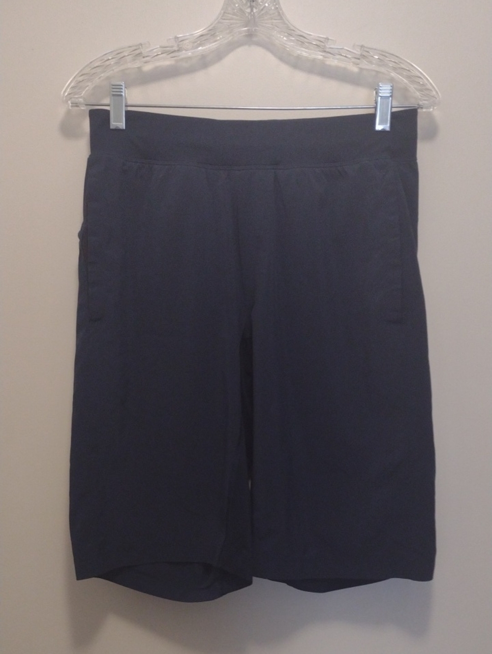 Lululemon Men's Navy Athletic Shorts (J691)